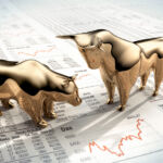 SEC statement providing guidance on crypto and B-D registration Goldene Symbolfiguren auf Finanzzeitung
