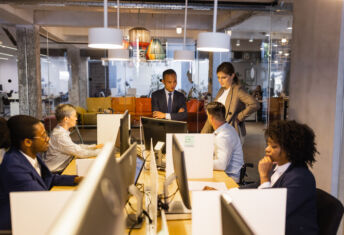 Cybercriminal experts solving IT problems
